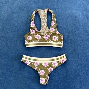 Acacia Swimwear Bikini, S/M, sports bra racerback top, minimal coverage bottom